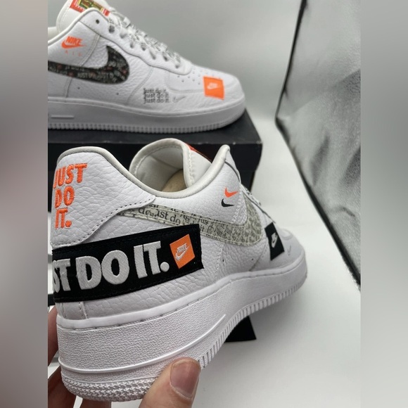 Deadstock 2018 Nike Air Force 1 07 Prm White/Black  Orange Men’s Sz 12 New - Picture 10 of 10